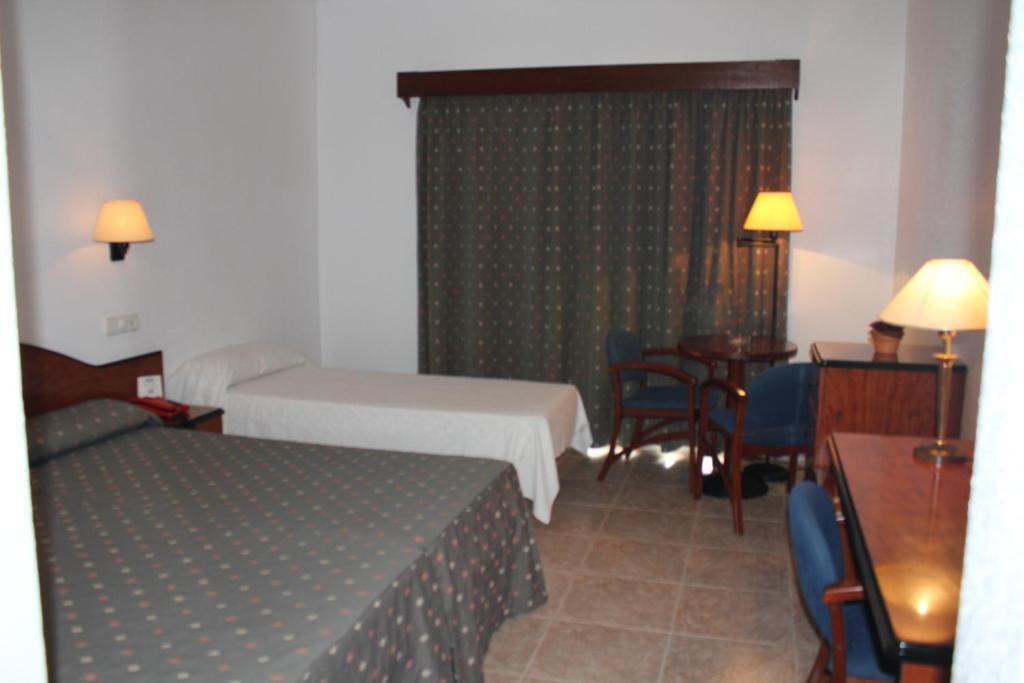Hotel Rosa Dels Vents Sant Antoni De Calonge Zimmer foto